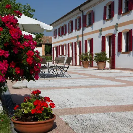 Ca' Venice Airport *